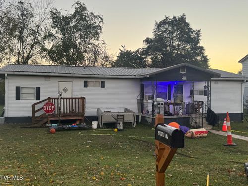 159 Johnson St, Jonesville, VA, 24263-6590 | Card Image