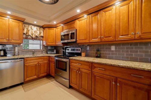 209-820 S Hollybrook Dr, Pembroke Pines, FL, 33025-4038 | Card Image