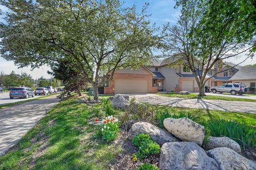 1a-1070 50th St, West Des Moines, IA, 50266-4900 | Card Image