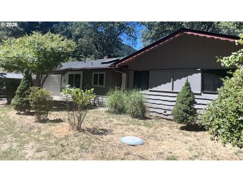 344 Peckerwood Ln, Grants Pass, OR, 97527-4618 | Card Image