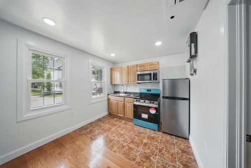 apt-1-14 Yankee Pl, Ellenville, NY, 12428-1541 | Card Image