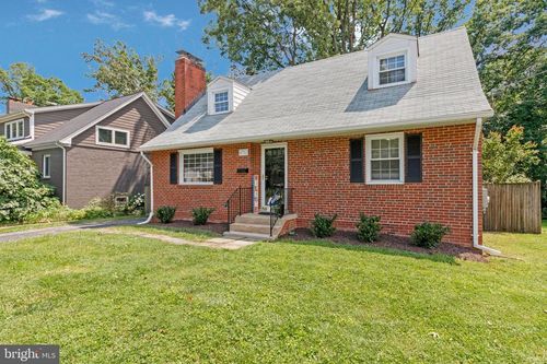 4752 6th St S, ARLINGTON, VA, 22204-1369 | Card Image