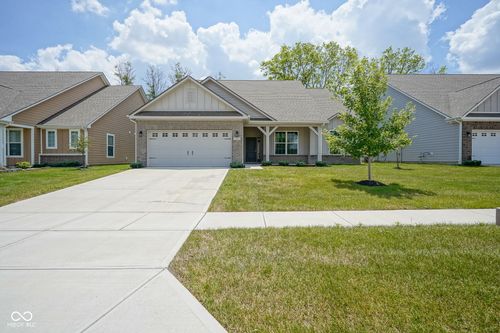 2541 Riviera Place, Greenwood, IN, 46143 | Card Image