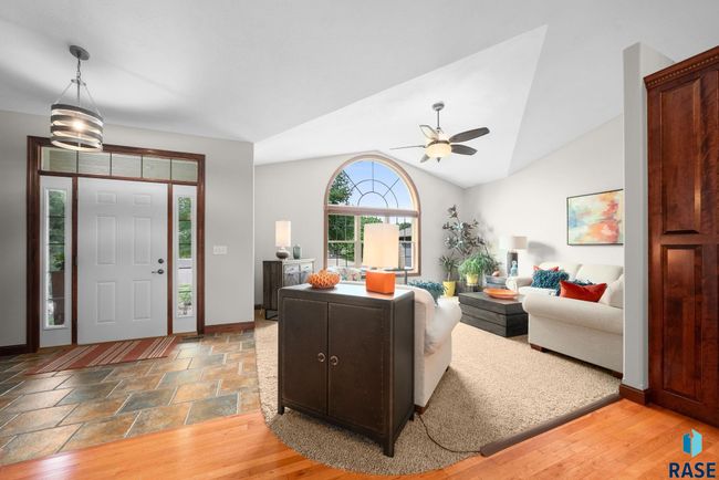 4400 E Aster Cir, House other with 5 bedrooms, 4 bathrooms and null parking in Sioux Falls SD | Image 19
