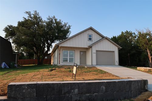 1714 Broken Bow Rd, Granbury, TX, 76049-5609 | Card Image