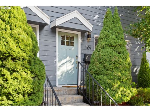 2-109 Ne Shaver St, Portland, OR, 97212 | Card Image