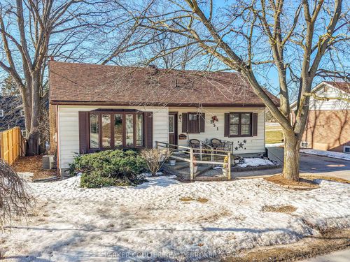 251 Codrington St, Barrie, ON, L4M1S6 | Card Image