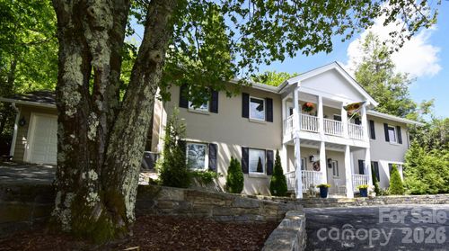195 Fairway Ln, Blowing Rock, NC, 28605-8302 | Card Image