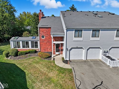 44 Dominion Dr, Zionsville, IN, 46077-1853 | Card Image