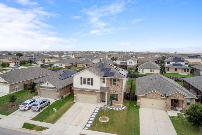 13712 Fallsprings Way, House other with 4 bedrooms, 3 bathrooms and 6 parking in Manor TX | Image 35