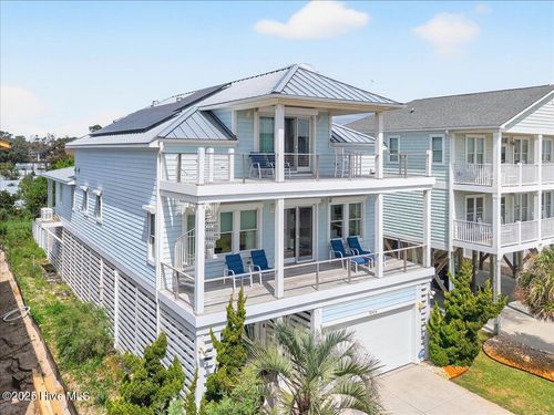 7004 E Beach Dr, Oak Island, NC, 28465-4561 | Card Image