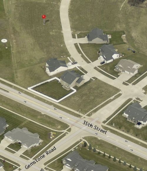 3221 Platinum Way, Marion, IA, 52302-3455 | Card Image
