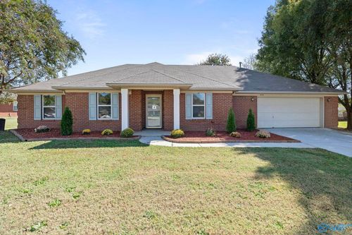 318 Wine Sap Cir, Harvest, AL, 35749-7956 | Card Image