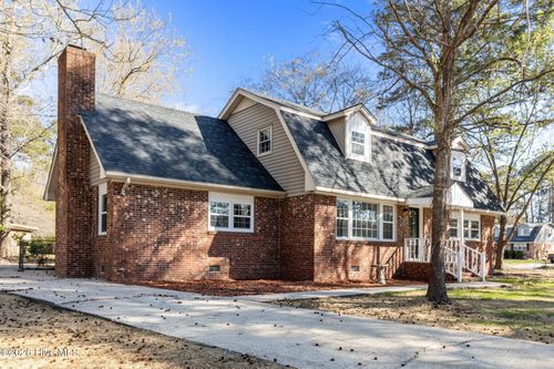 800 Little John Ave, Jacksonville, NC, 28546-5516 | Card Image