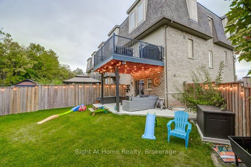 62 Westbank Trail, Stoney Creek, ON, L8J0H5 | Card Image