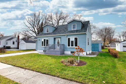 606 S 10th St, Olivia, MN, 56277-1509 | Card Image