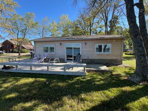 42911 County Highway 53, New York Mills, MN, 56567-9363 | Card Image