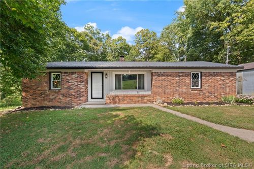 352 E Brown Rd, Pekin, IN, 47165-8881 | Card Image