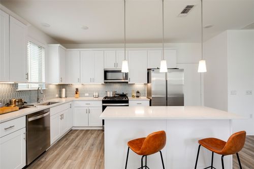 5408 Mars Ln, Austin, TX, 78724-4519 | Card Image
