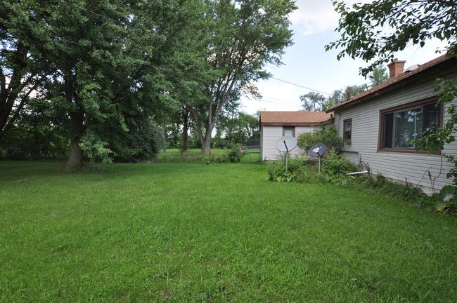 24516 W Grant Hwy, House other with 3 bedrooms, 1 bathrooms and 8 parking in MARENGO IL | Image 4