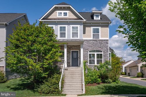 1423 Village Green Way, BRUNSWICK, MD, 21716-9736 | Card Image