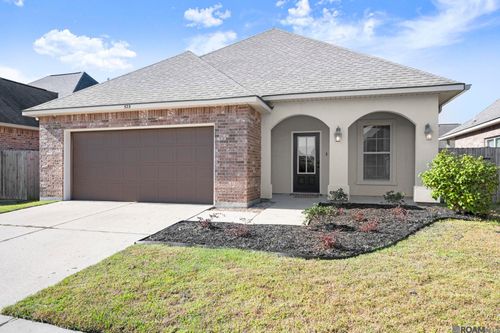 523 Greenwich Dr, Baton Rouge, LA, 70820-8337 | Card Image