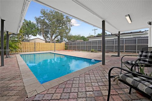 6841 Raleigh St, Hollywood, FL, 33024-2809 | Card Image