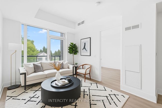 228 - 2075 King Rd, Condo with 2 bedrooms, 2 bathrooms and null parking in King City ON | Image 12