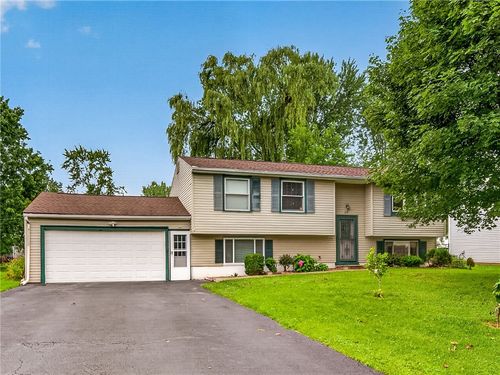 26 Spicewood Ln, Rochester, NY, 14624-3750 | Card Image
