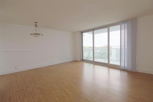 906-1000 West Ave, Miami Beach, FL, 33139-4759 | Card Image