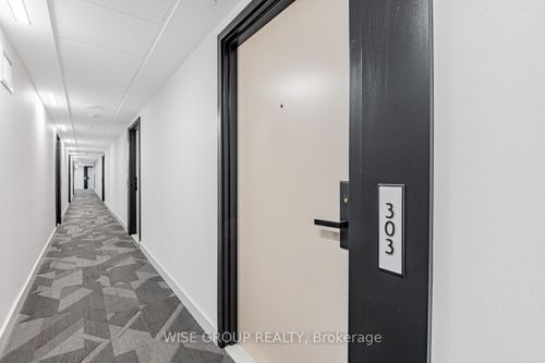 303-500 Wilson Ave, North York, ON, M3H0E5 | Card Image