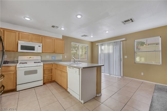 1951 Sundown Canyon Drive, House other with 3 bedrooms, 2 bathrooms and null parking in Henderson NV | Image 5