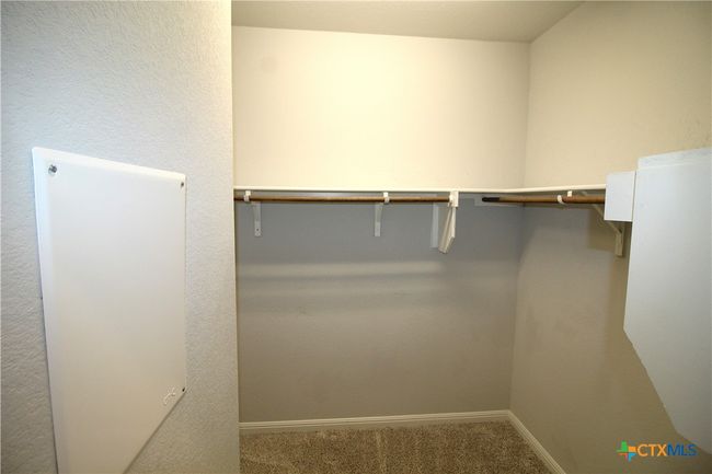 200 El Dorado Rd, House other with 5 bedrooms, 3 bathrooms and null parking in Jarrell TX | Image 14