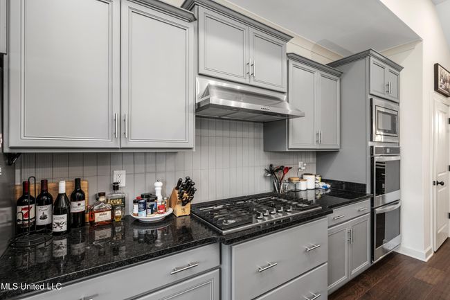 Kitchen | Image 12