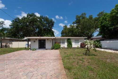 12812 Lake Dr, Largo, FL, 33774-3138 | Card Image