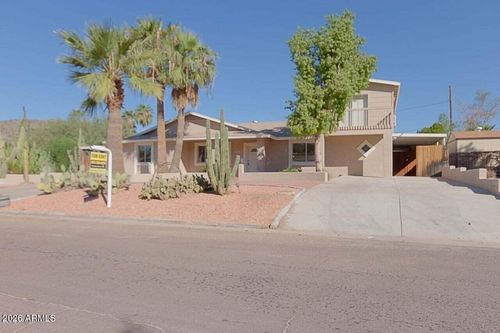 1422 E Yucca St, Phoenix, AZ, 85020-1425 | Card Image
