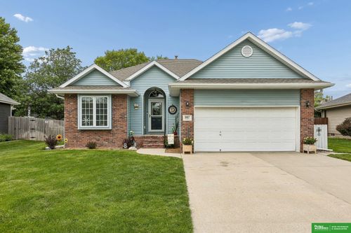 987 Sheridan St, Fremont, NE, 68025-6210 | Card Image