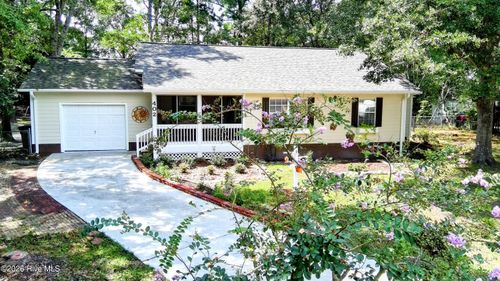 402 Silo Ct, Hubert, NC, 28539-4076 | Card Image