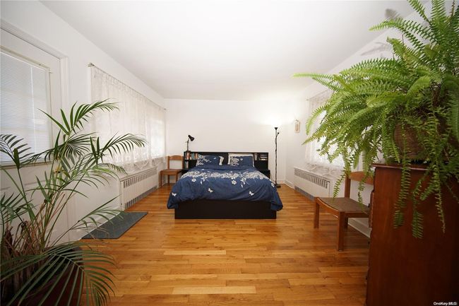20 Birch Rd, House other with 5 bedrooms, 3 bathrooms and null parking in Malverne NY | Image 15