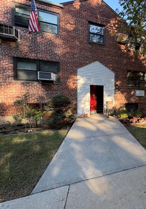 1r-80-59 Shore Pkwy, Howard Beach, NY, 11414-2513 | Card Image
