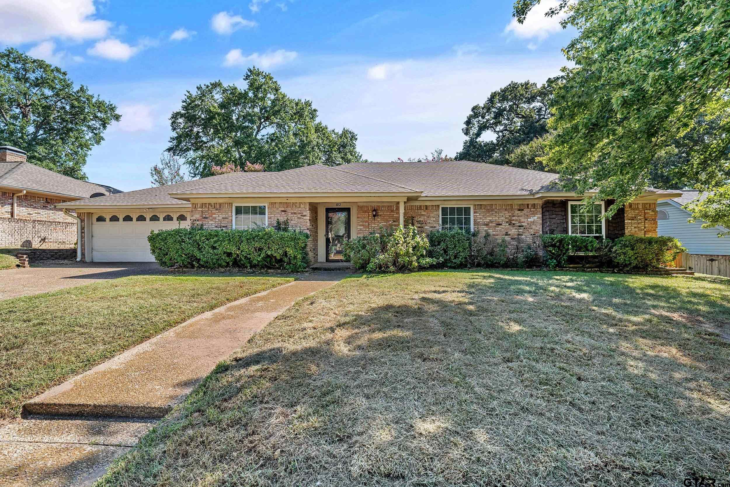 Meadow Creek Dr, Tyler, TX 75703