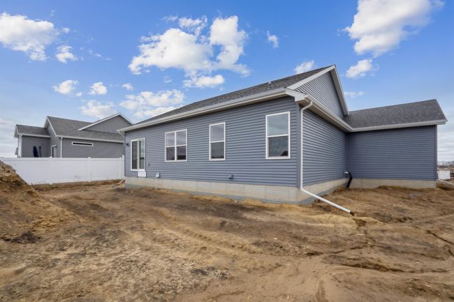 2715 Autumn Woods Dr, House other with 2 bedrooms, 2 bathrooms and null parking in Cedar Falls IA | Image 35