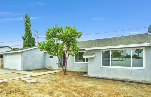 12416 Glamis St, Pacoima, CA, 91331 | Card Image