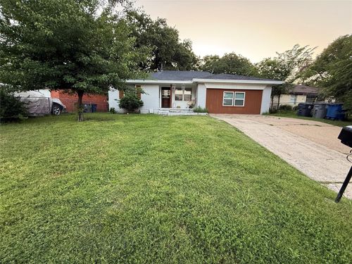 665 Cedarcliff Dr, Dallas, TX, 75217-4209 | Card Image