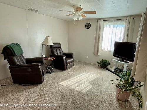 1217 Main St, Meeker, CO, 81641-3329 | Card Image