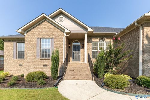 144 Valley Stone Rd, Huntsville, AL, 35811-8255 | Card Image