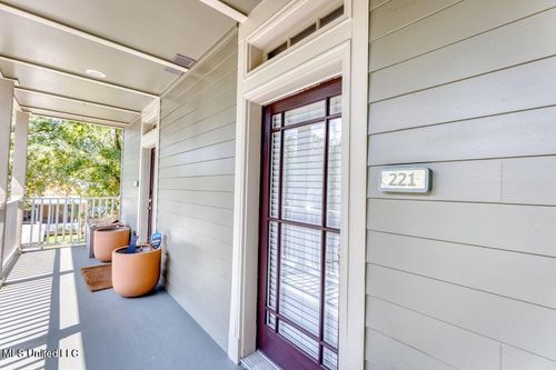 apt-221-922 Porter Ave, Ocean Springs, MS, 39564-4674 | Card Image