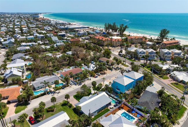 204 75 Th St, House other with 3 bedrooms, 2 bathrooms and null parking in HOLMES BEACH FL | Image 80