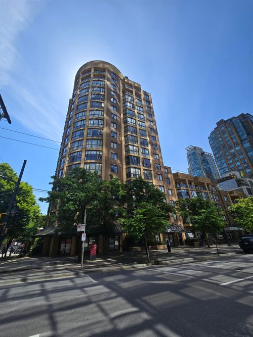 903-488 Helmcken St, Vancouver, BC, V6B6E4 | Card Image