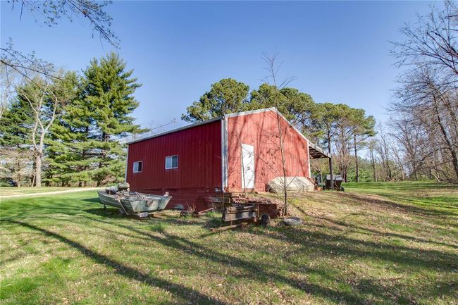 8556 Kee Mac Ln, House other with 2 bedrooms, 2 bathrooms and 3 parking in Alton IL | Image 64